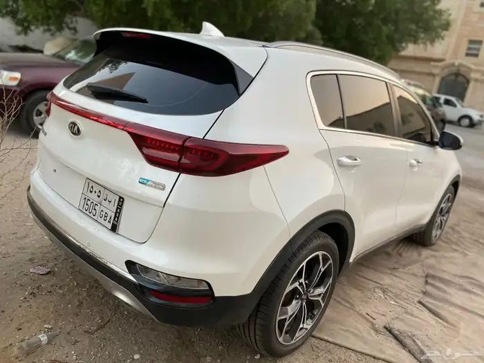 للبيع سبورتاج ديزل 2020 8