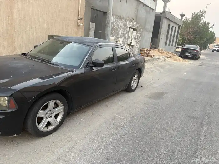 للبيع تشارجر 2010 4