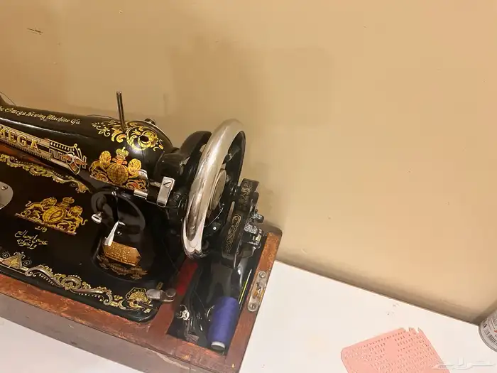 مكينة خياطة قديمة 2