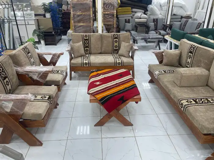 جلسات خارجية خشب وحديد وديكورات 2