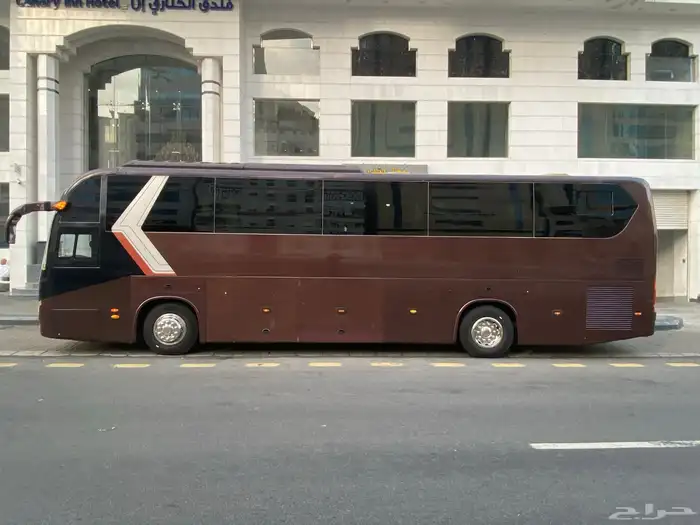 للبيع باص كنج لونج 50 راكب موديل 2013الصامل يتواصل معي واتس 1