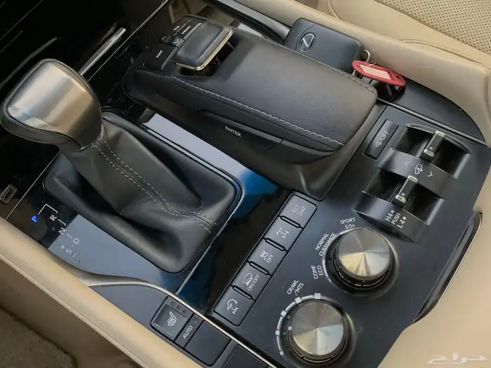 لكزس LX570 موديل 2019 بحالة الوكاله ممشى 78 الف تم البيع 37