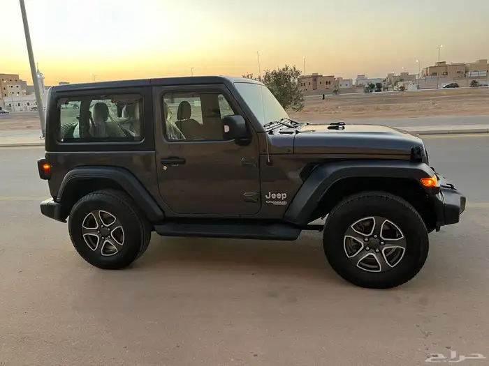 جيب رانجلر سبورت 2020 9