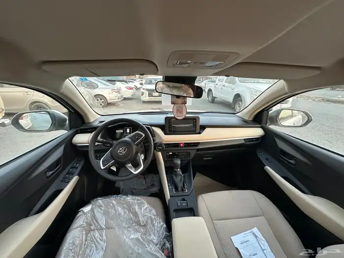 تويوتا يارس واي بلس 4 سلندر موديل 2026 5