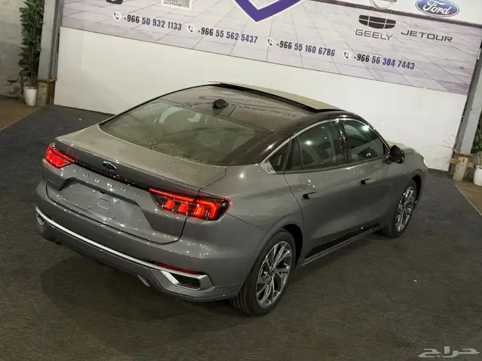 فورد تورس تيتانيوم 2026 سعر مميز 11