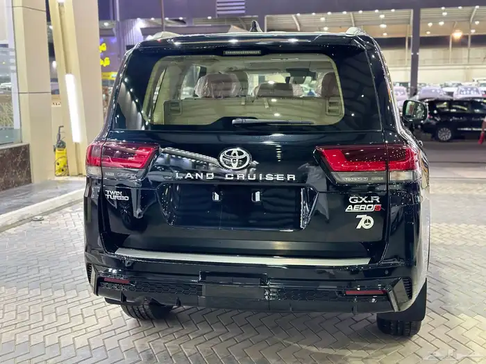 تويوتا لاندكروزر الموديل2025 فل كامل ورد الكويت رقم5 3