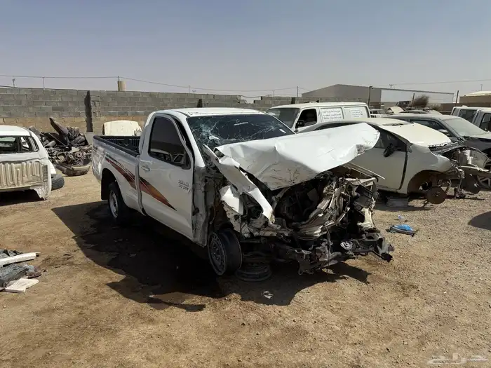 تويوتا هايلكس غمارة 2012قطع غيار 2