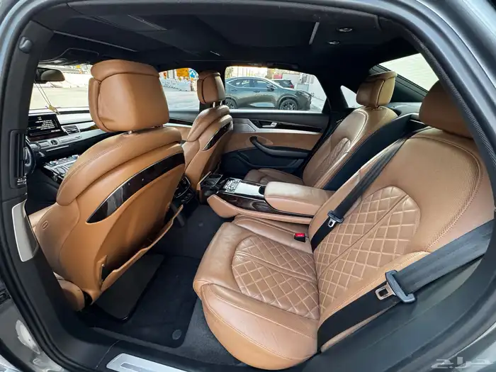 اودي A8 2015 V6 ماشيه 165 نظيفه جدا 21