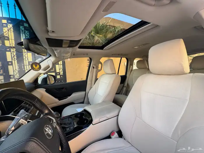 لاندكروزر L3 2022 بحالة الوكالة 11