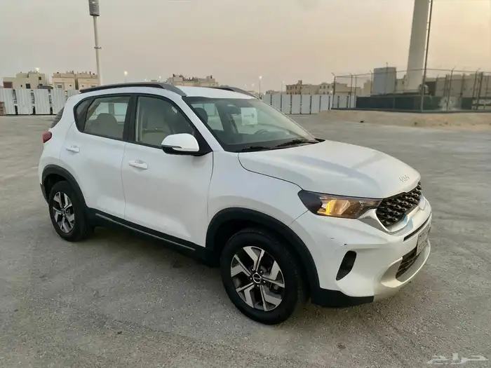 مجموعة سيارات كيا سونيت 2023 4