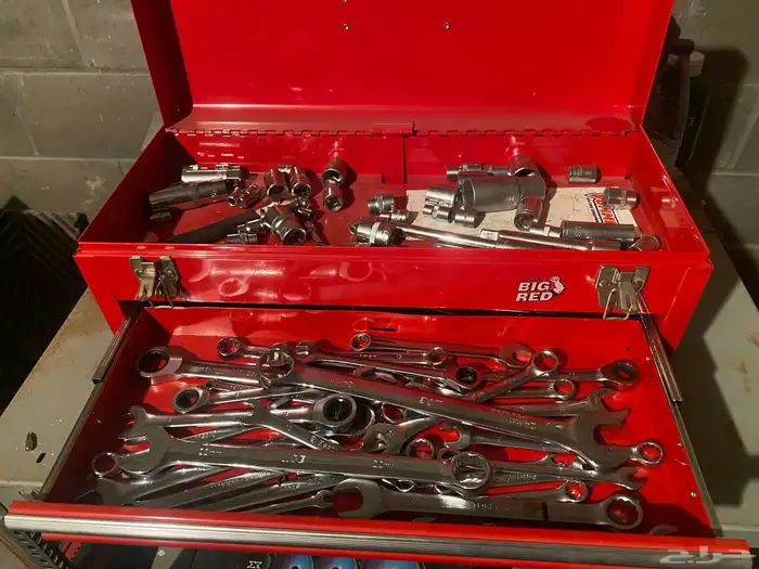 big red tool box   tools 2