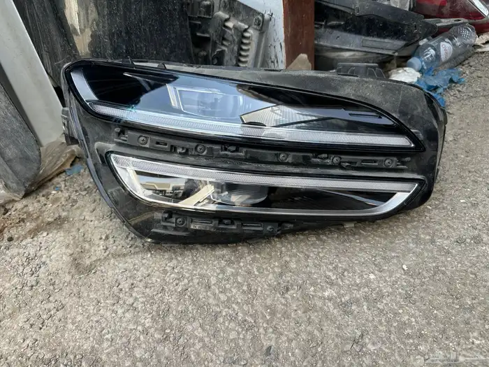 شمعة جينسس يمين 2021-2022-2023 G70 1