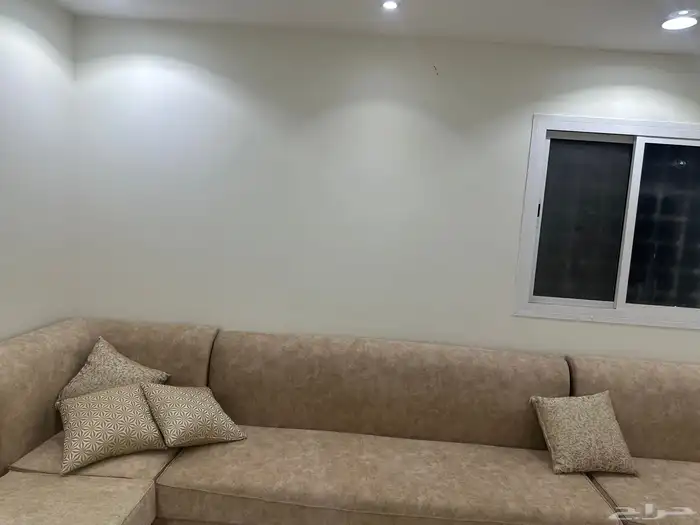 كنب للبيع مستعجل 4 5 2