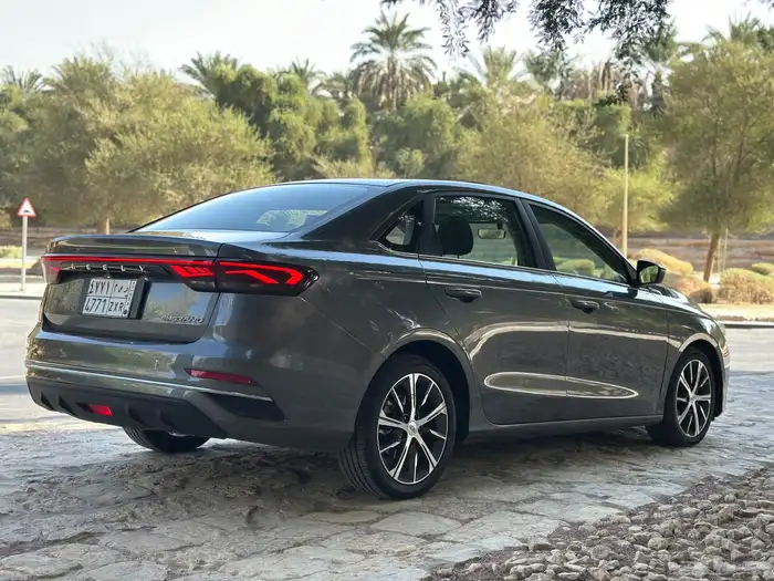 جيلي ايميجراند GEELY Emegrand 2024 فل 5