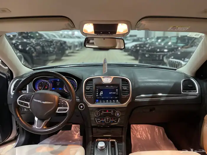 كرايسلر C300 V6 سعودي 2021 عداد 69 الف 11
