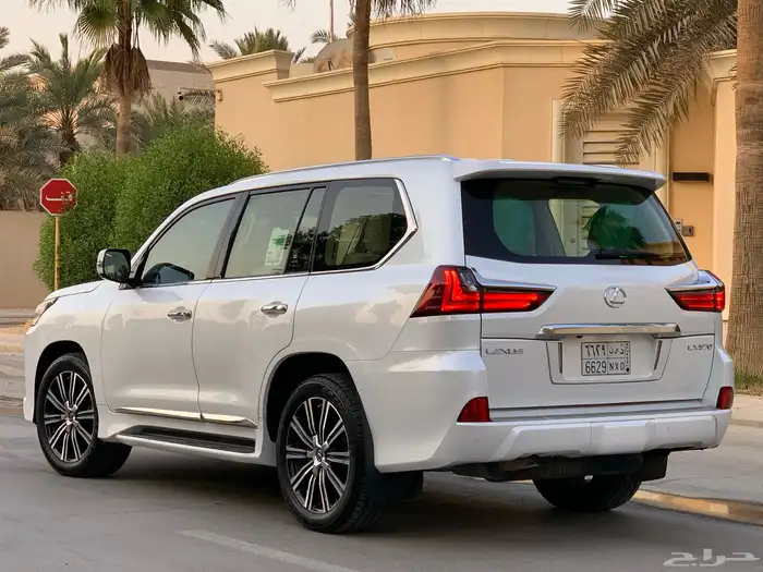 لكزس LX570 موديل 2019 بحالة الوكاله ممشى 78 الف تم البيع 15