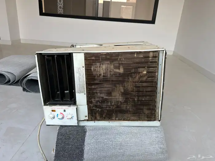 مكيف كمبرسر كبير للبيع 0