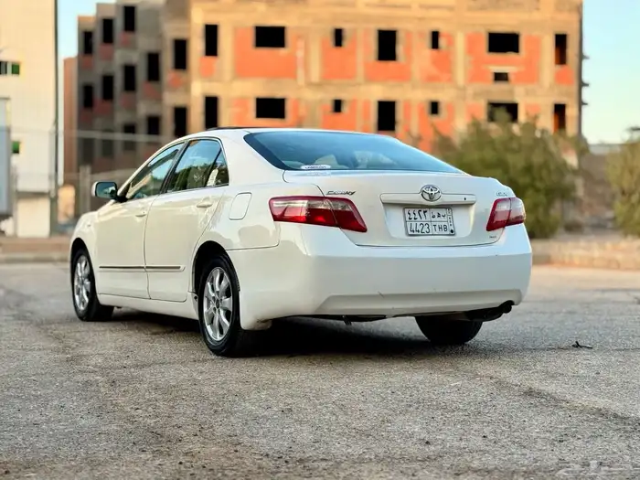 للبيع تويوتا كامري 2007 ((فل كامل))((نظيفة)) 9