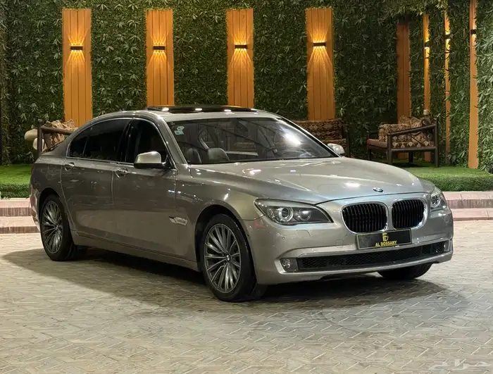 بي ام دبليو ((2012))740بحاله ممتازه 1