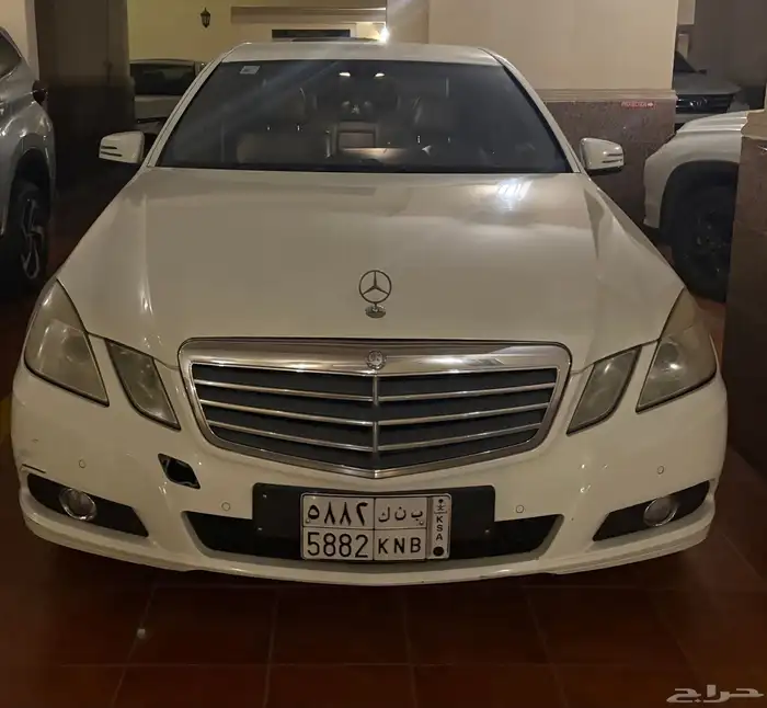 مرسيدس E200 2010 8