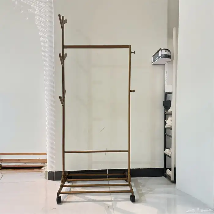 شماعه ملابس خشبيه اللون بنى غامق تصلح لمكاتب وغرف نوم اطفال 1