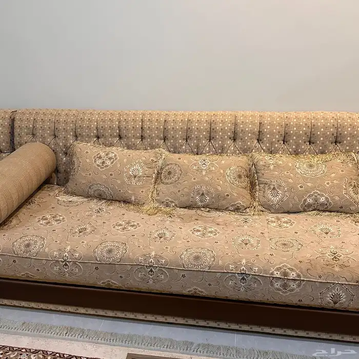 كنب للبيع تفصيل استخدام نظيف جدا 1