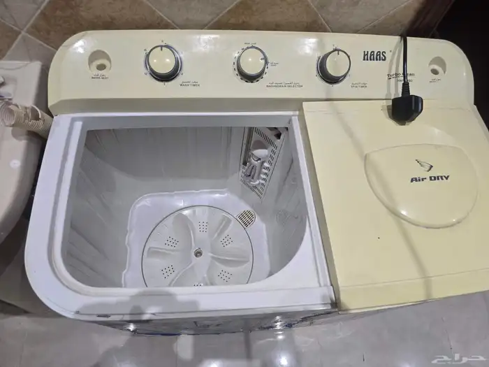 غسالة 2 حوض 8 كيلو واحد غسيل والاخر عصر وتنشيف. للبيع 220 2