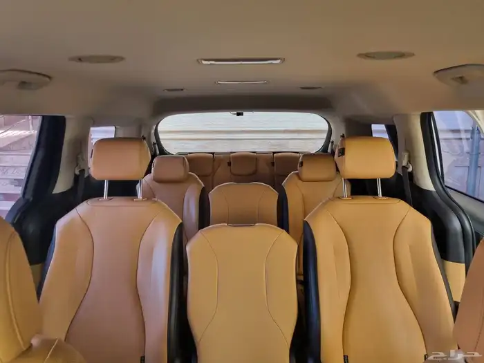 كيا كارنيفال ديزل 11 مقعد 14