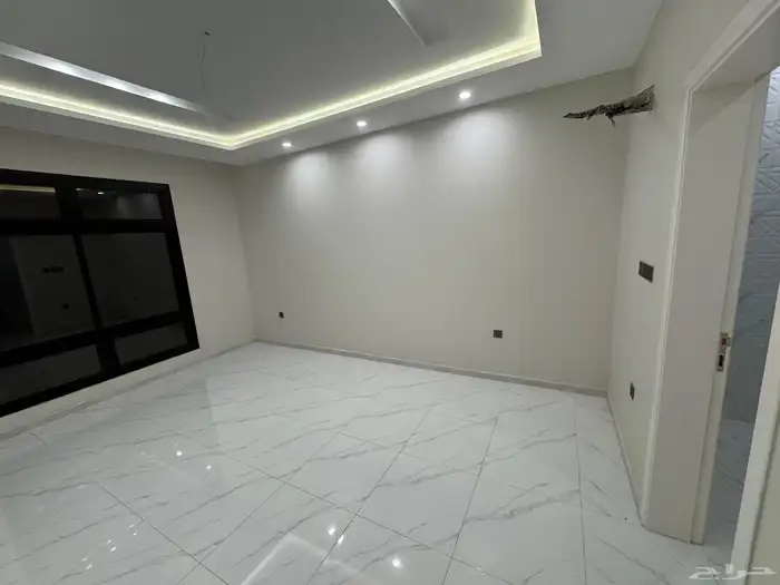 شقة للايجار في حي مشرفة 7