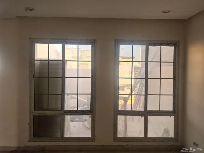 عدد 2 شباك - نافذه - نوافذ المنيوم لون بيج مستورد 0