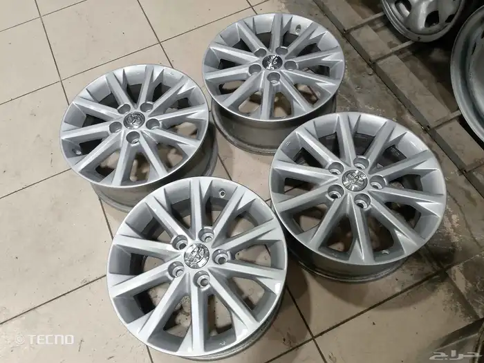 جنوط كامري أصلي وكاله 2014 شبه جديد 2