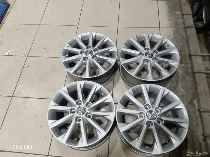 جنوط كامري أصلي وكاله 2014 شبه جديد 4