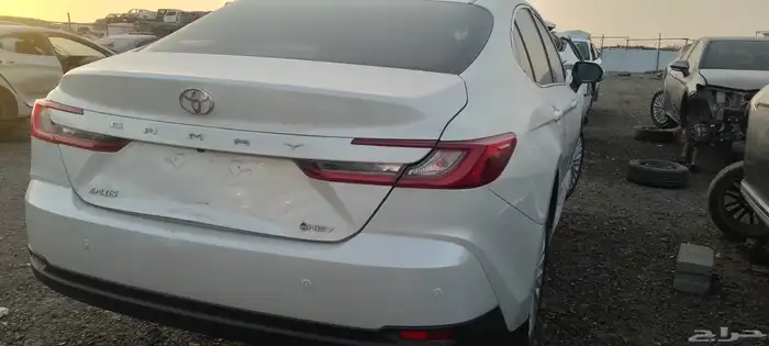 يوجد لدينا جميع انواع قطع غيار السيارات المستخدمه تشليح 1