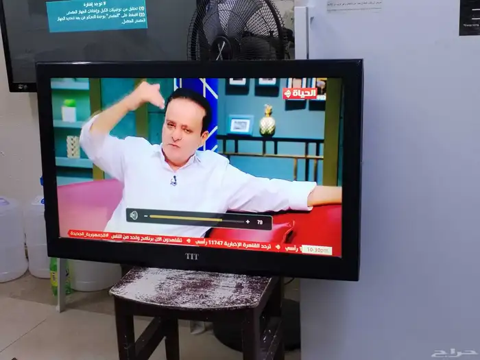 شاشة 40 بوصة TIT بحالة جيدة جدا مع الريمود 1