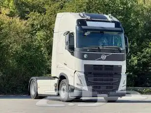 متوفر تريلات للايجار فقط 0