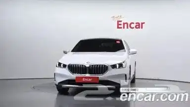 BMW - 520i (G60) 2024 نظيفة جدا 2