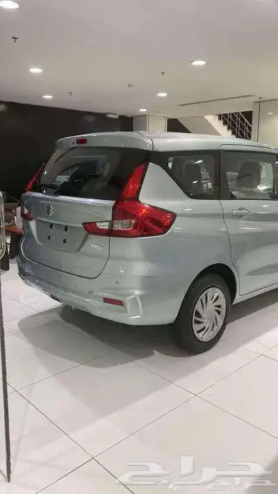 سوزوكي ارتيجا glx 2