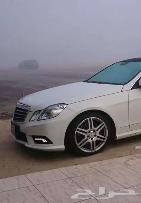 مرسيدس E300 2