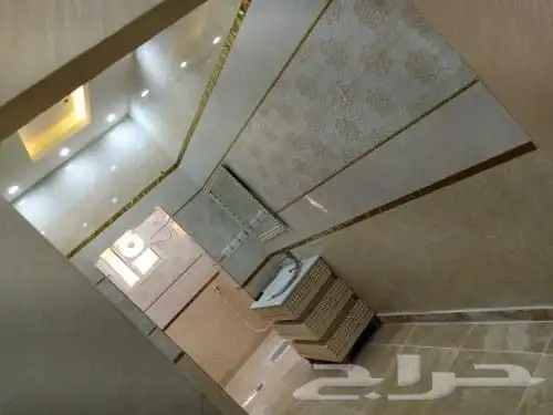 مبلط يمني لجميع انواع البلاط صامطه 0