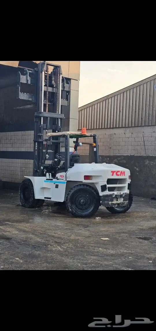 رافعات شوكيه للايجار 3طن5طن 7طن 10طن 16طن وجميع المعدات 1