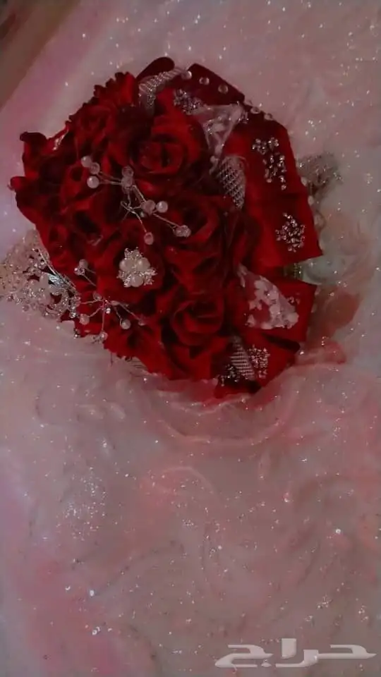 مسكه يد عروس من الورد 2