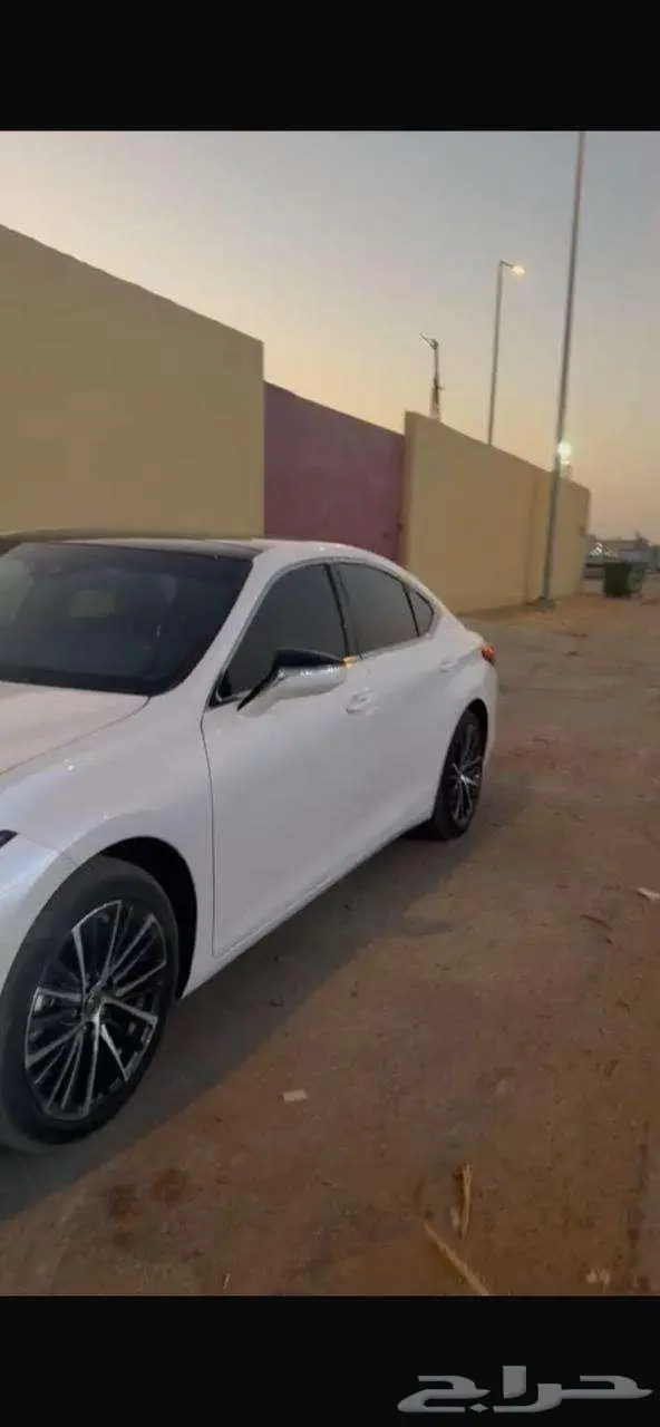 للبيع لكزس es 350 موديل 2025 0