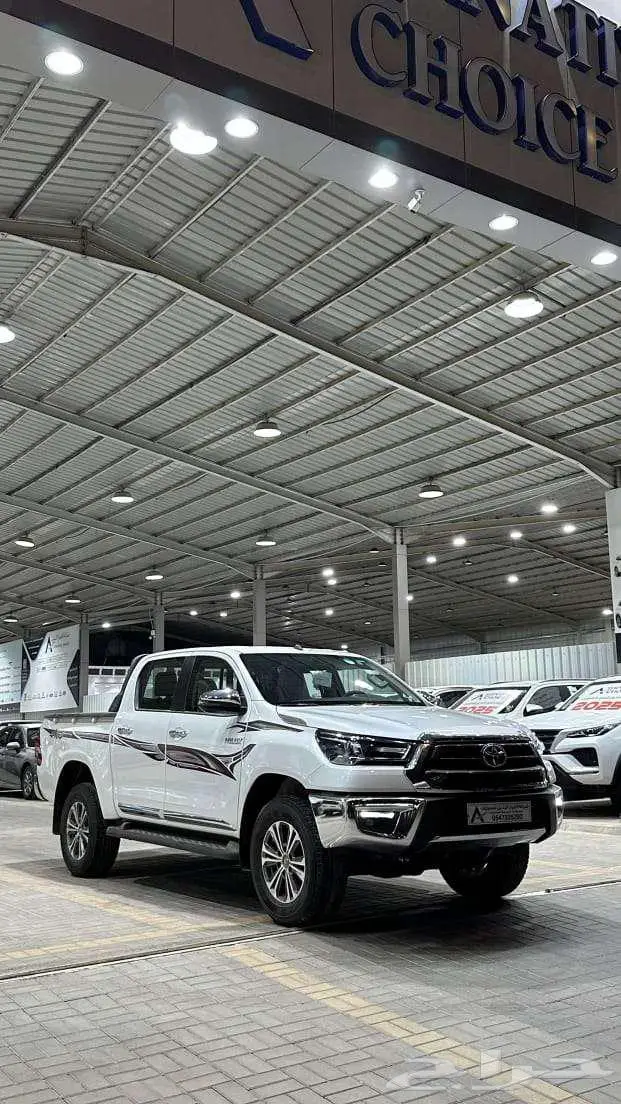 تويوتا هايلكس غمارتين سوبر بنزين S-GLX اتوماتيك 2025 3