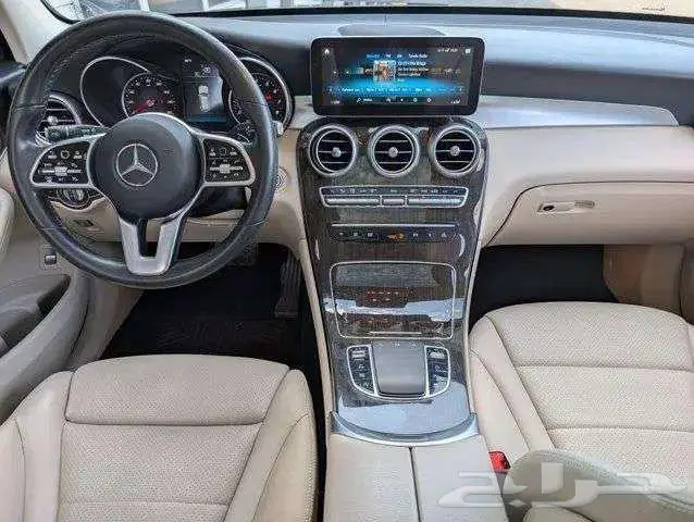 للبيع مرسيدس GLC300 موديل 2021 Mercedes-Benz GLC 300 Base 10