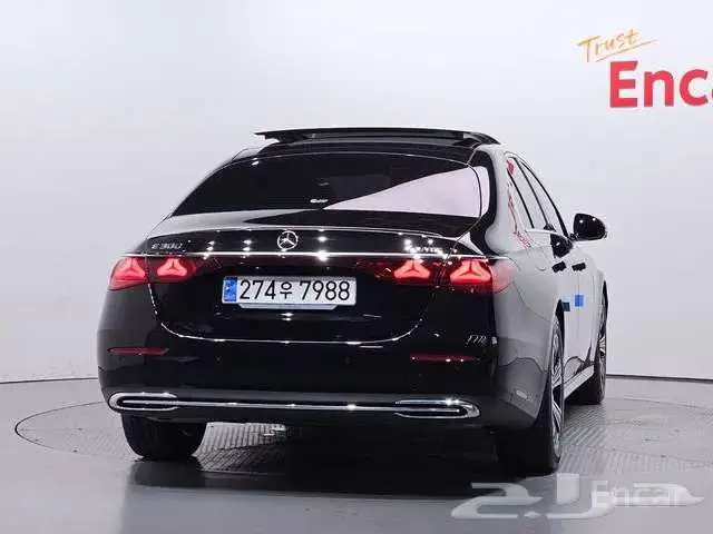 مرسيدس E200 2025 3
