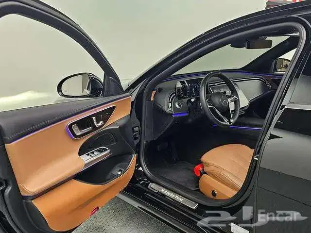 مرسيدس E200 2025 18