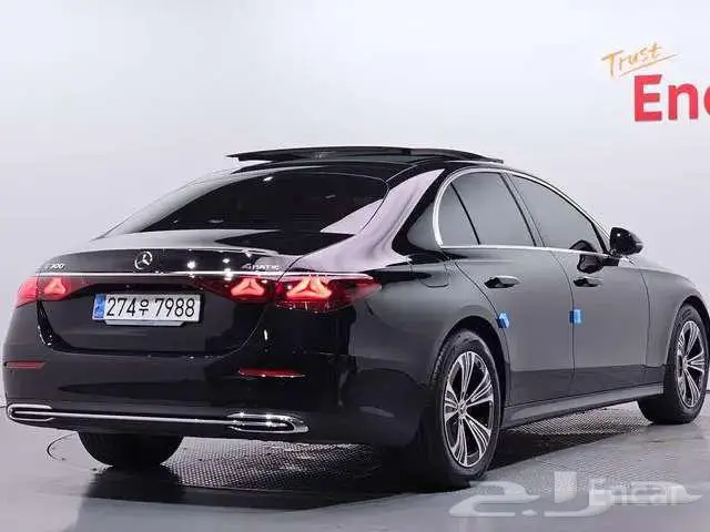 مرسيدس E200 2025 2