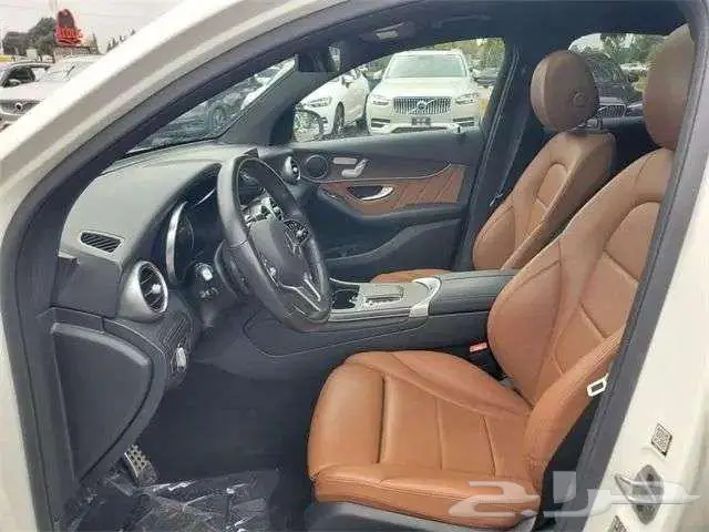 مرسيدس GLC300 2021 Mercedes-Benz GLC 300 4MATIC Coupe 7