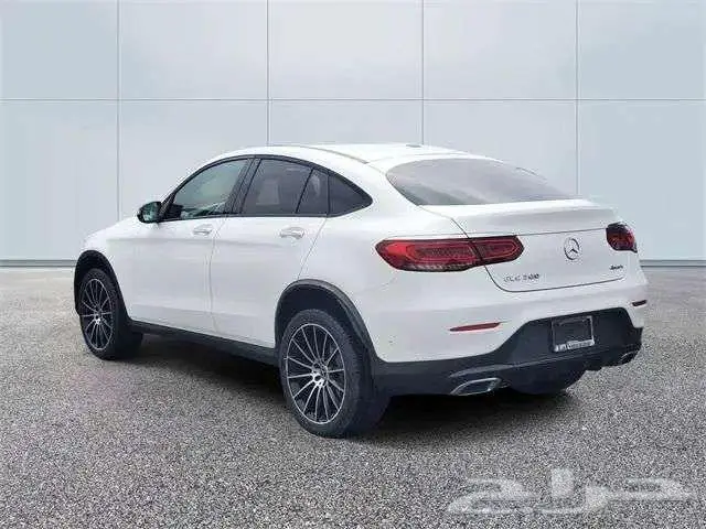 مرسيدس GLC300 2021 Mercedes-Benz GLC 300 4MATIC Coupe 3