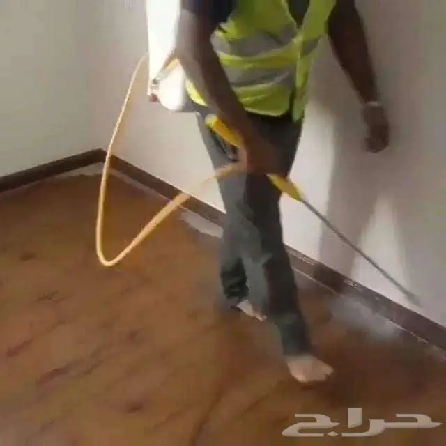 تنظيف منازل شقق فلل غسيل مجالس خيام خزانات جلى بلاط فرشات 1